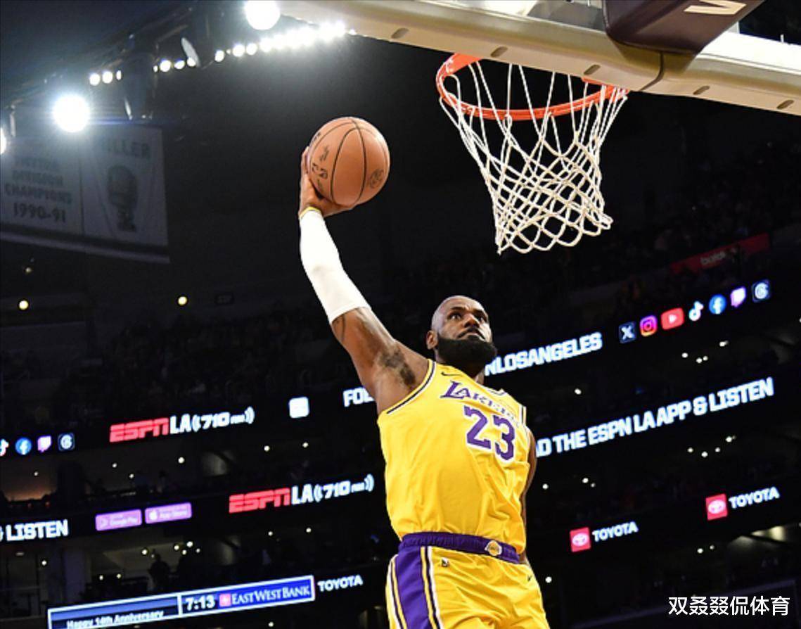 开云官网-黄蜂主场大败湖人局面一度失控