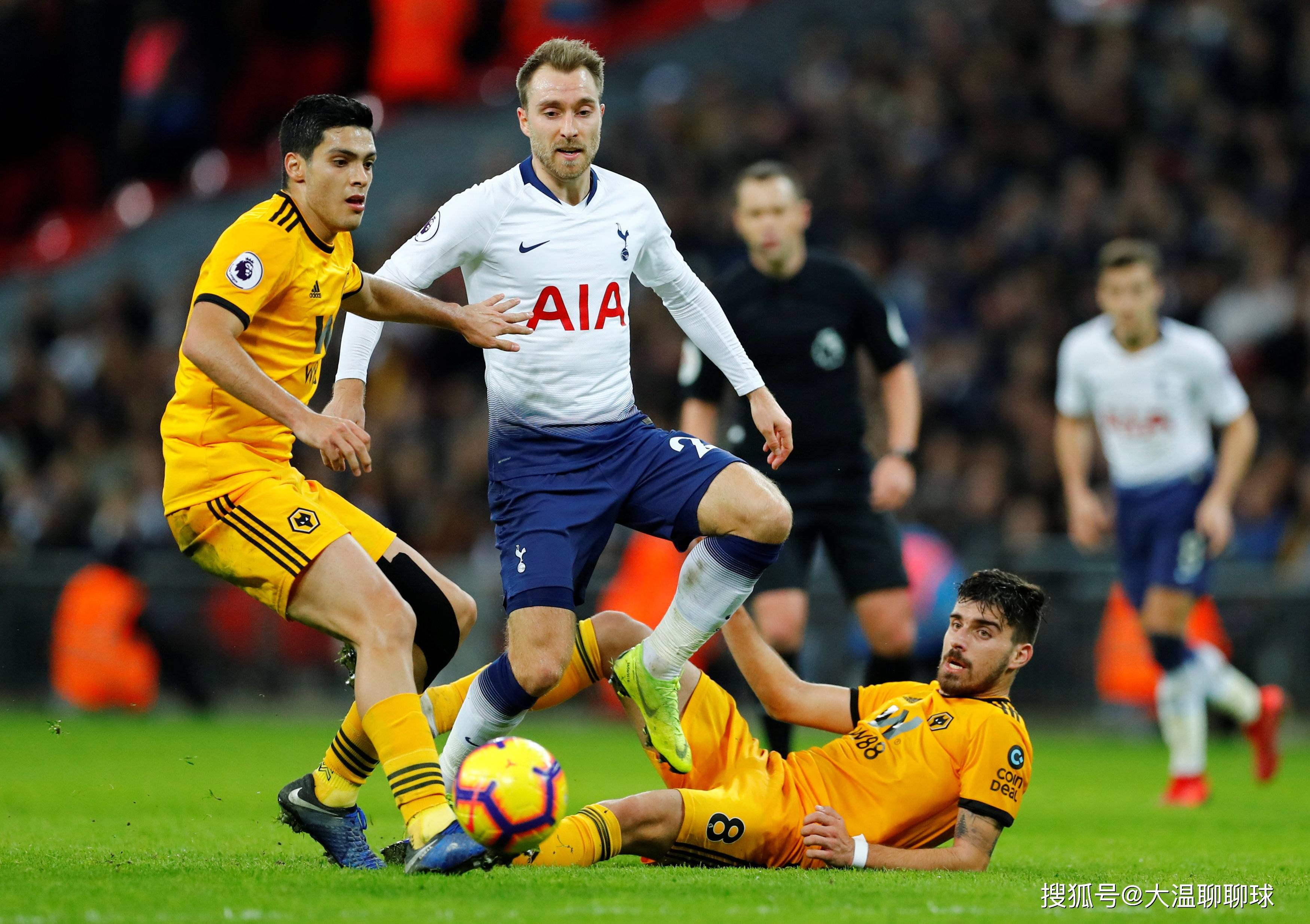 包含伯恩茅斯迎战富勒姆，谁能赢得关键三分的词条