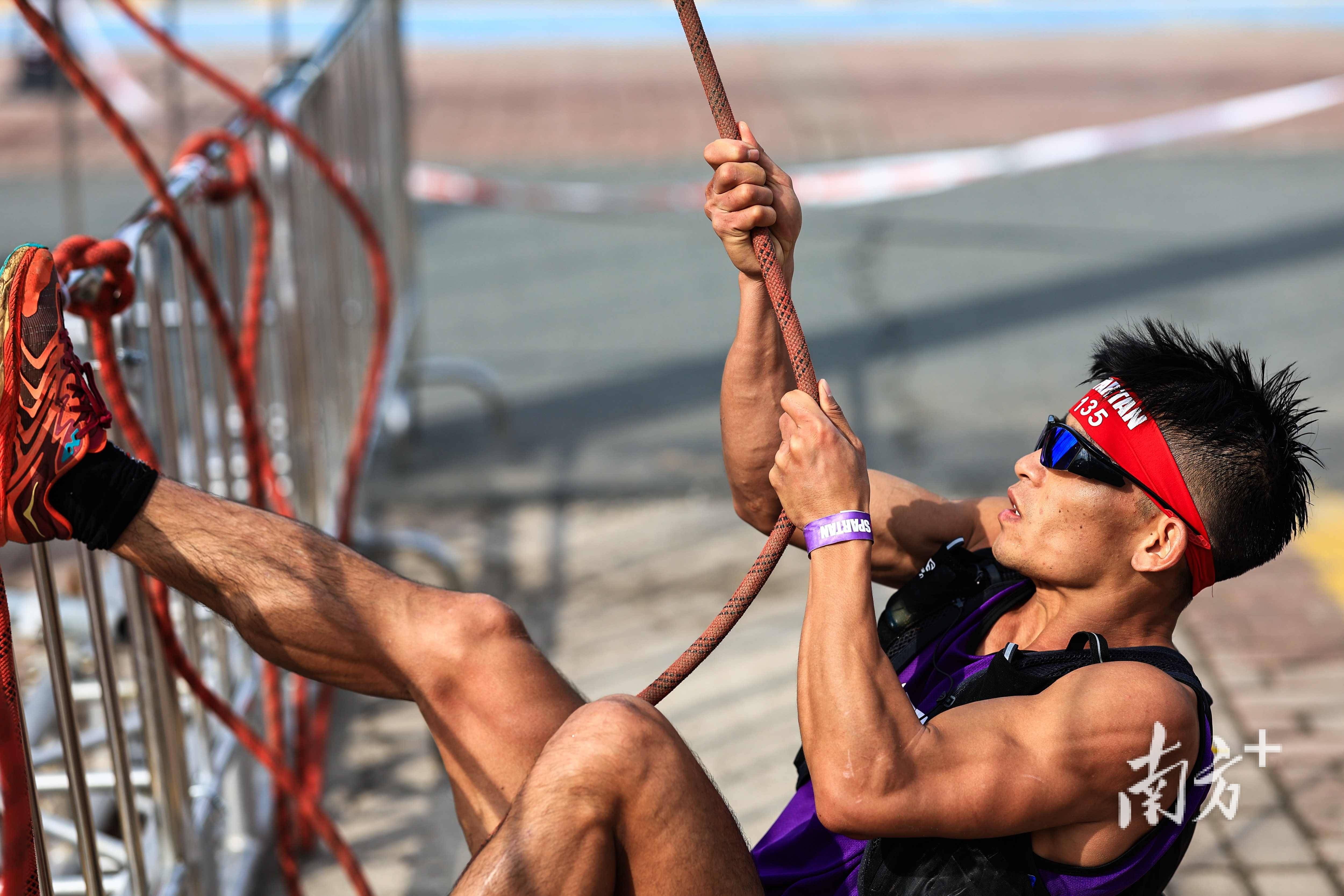 开云APP-包含繁忙的比赛日程，球员们展现超强体能的词条