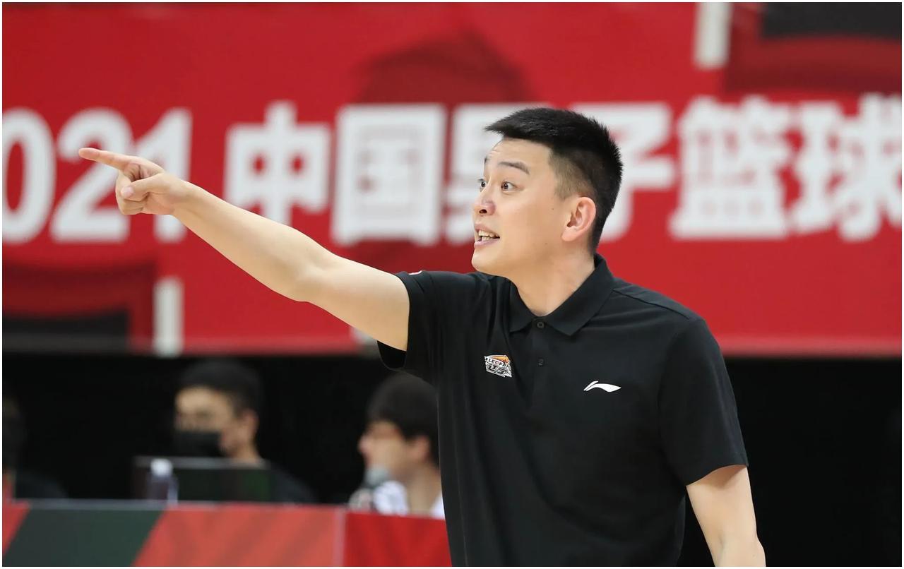 开云体育平台APP-幕后故事曝光，球队助教赞扬球员们表现出色