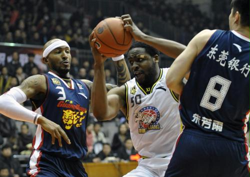 江苏队险胜福建队，蒋兴权表现出色