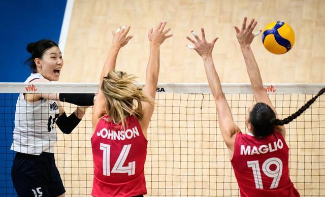 开云体育app-加拿大女排逆袭晋级半决赛，实力惊人