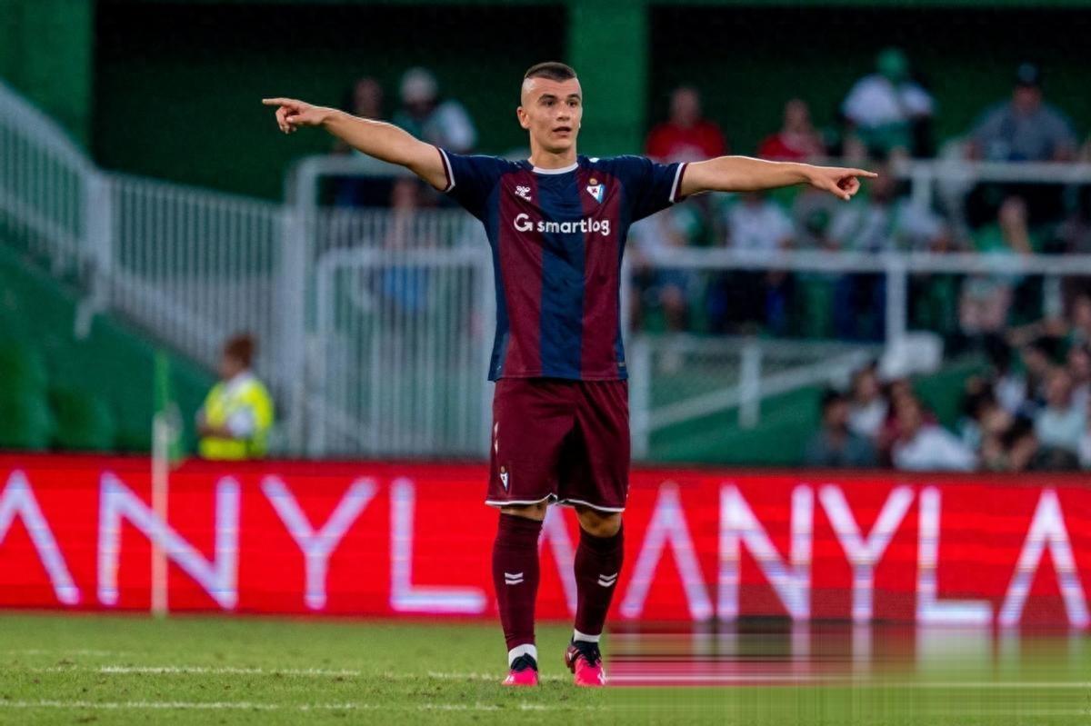 莱万特客场逆袭，战胜强敌壮观表现的简单介绍