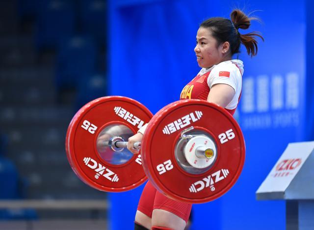 拉脱维亚选手包揽举重比赛奖牌的简单介绍