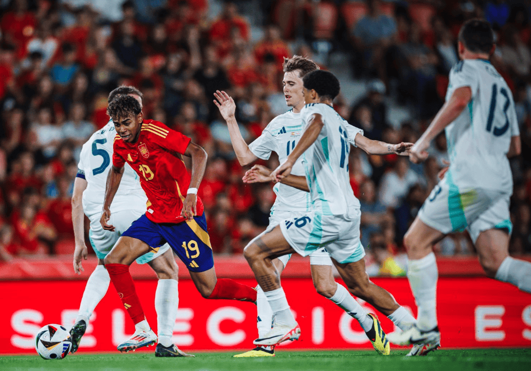 包含争夺晋级,欧洲赛场备战焦点青睐的词条 包含争夺晋级,欧洲赛场备战焦点青睐的词条