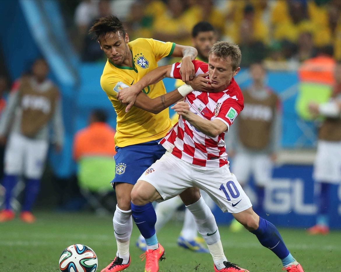 关于西班牙遭遇内马尔险胜,奥运会局势紧张的信息 关于西班牙遭遇内马尔险胜,奥运会局势紧张的信息