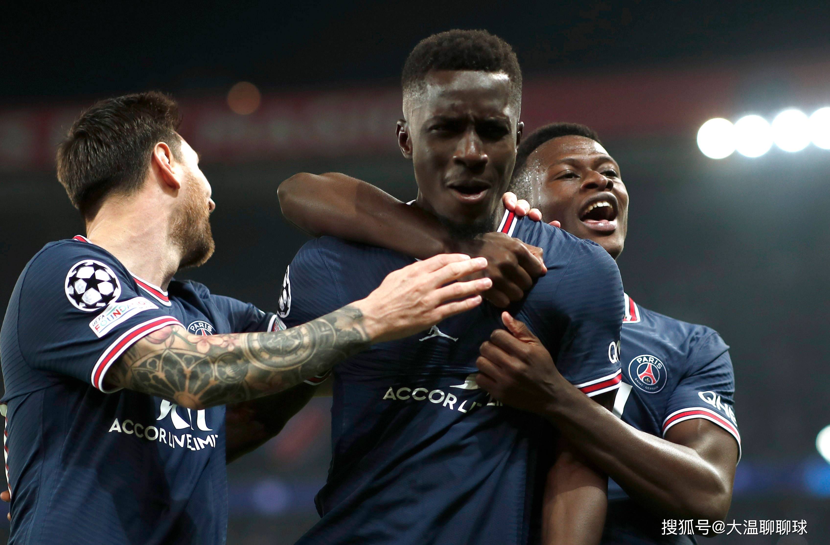 雷恩主场不敌图卢兹,遭受失利 雷恩主场不敌图卢兹,遭受失利