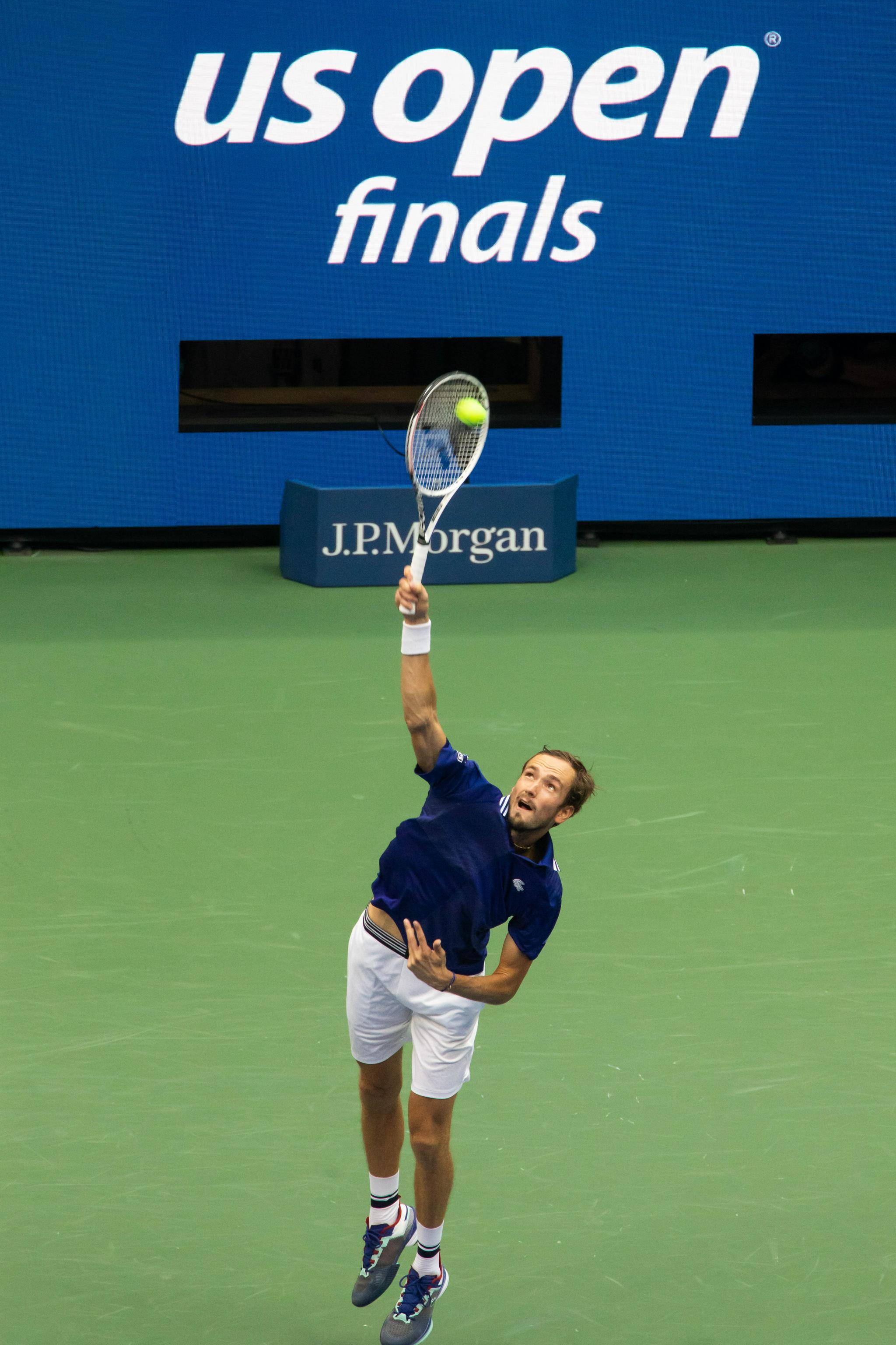 开云体育平台APP-德国网球队力克美国网球队，梅德韦杰夫高光表现的简单介绍