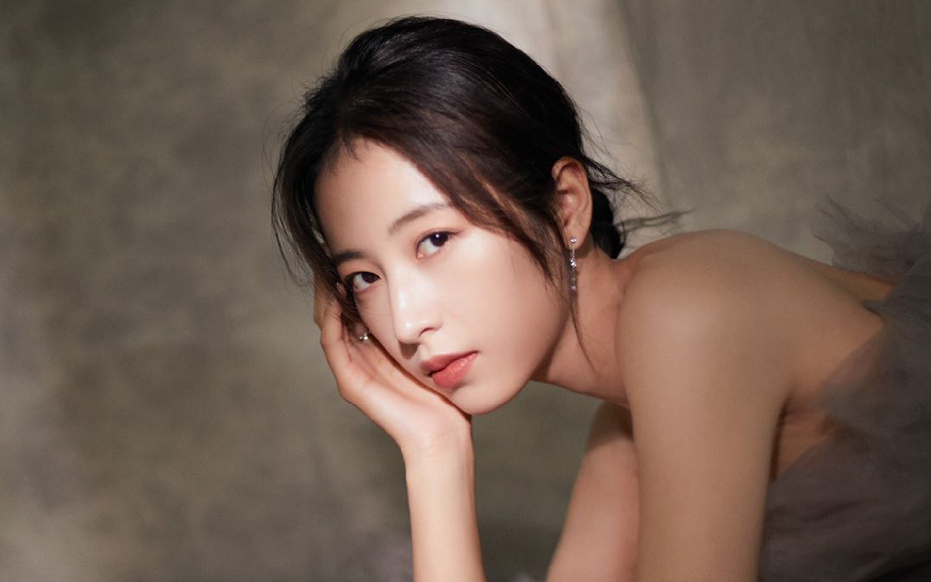 福克斯狂飙40分惊艳四座,灰熊加时决胜局险胜黄蜂