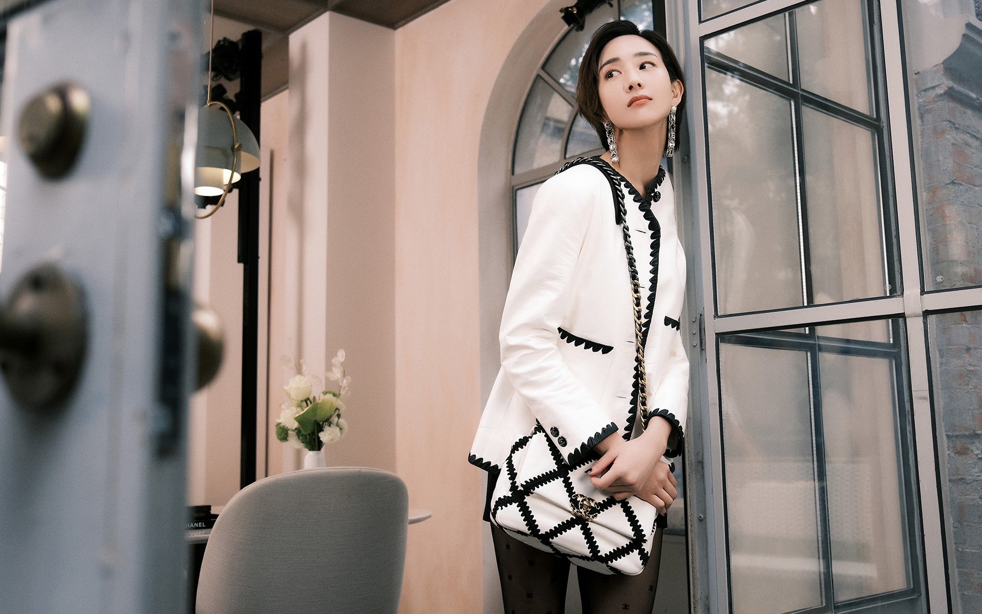 开云体育APP下载-掀翻雄鹿！恩比德爆砍48+17，尼克斯最后时刻上演惊天逆转