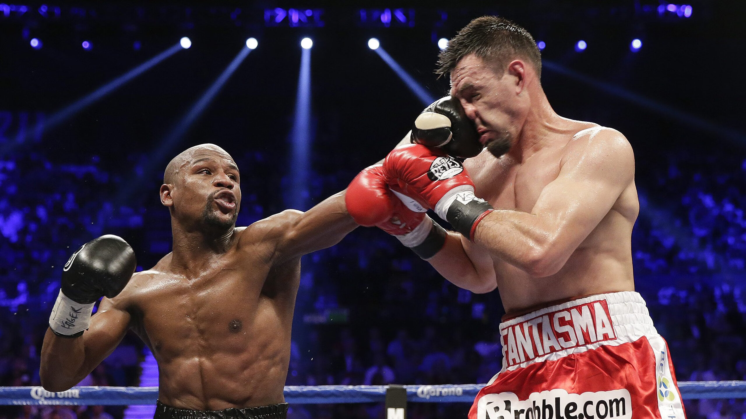 东契奇惊天一传！勇士压哨绝杀新疆队